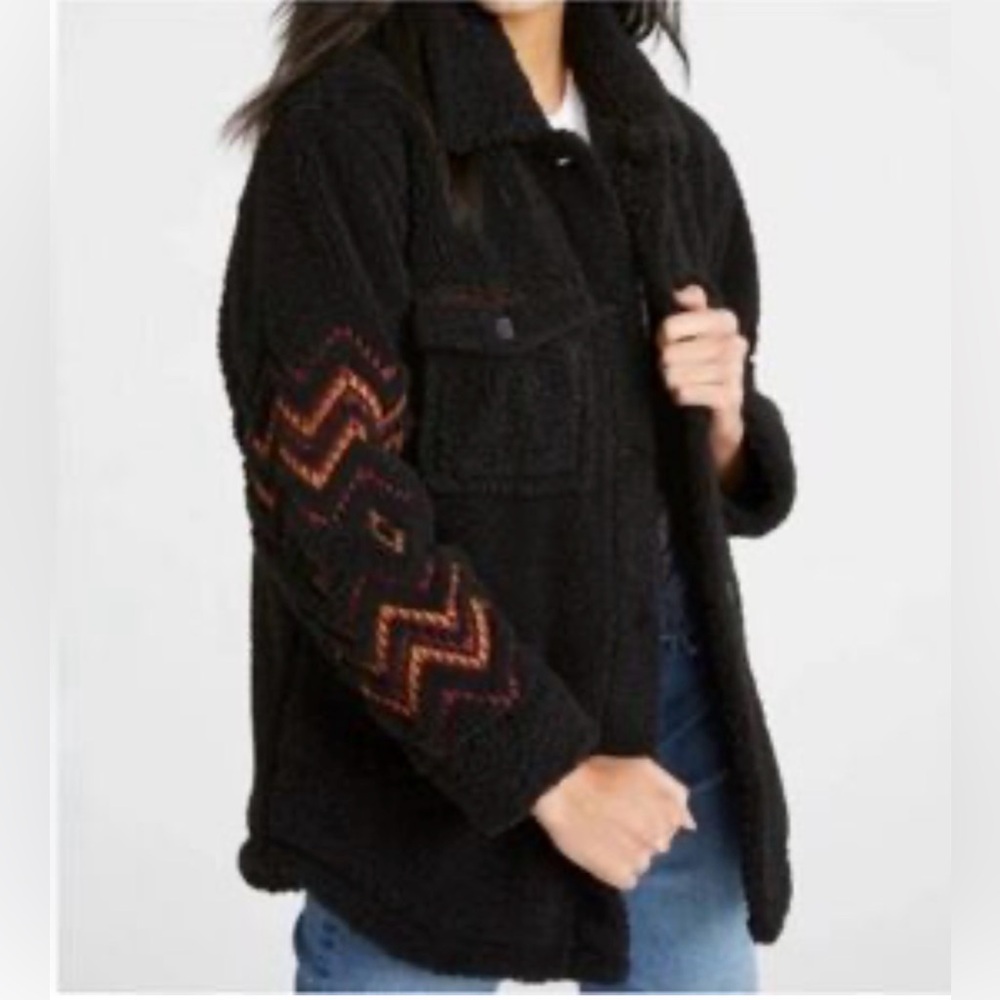 NWT Driftwood Sheena Embroidered Sherpa Jacket Small Shacket